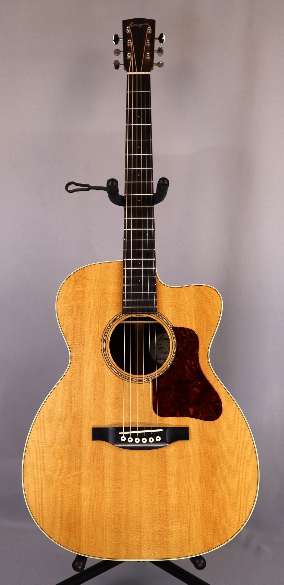 Bourgeois Custom OMC (PRE-OWNED): Sitka Spruce Top, Indian Rosewood back and sides, K & K Pure Mini Pickup