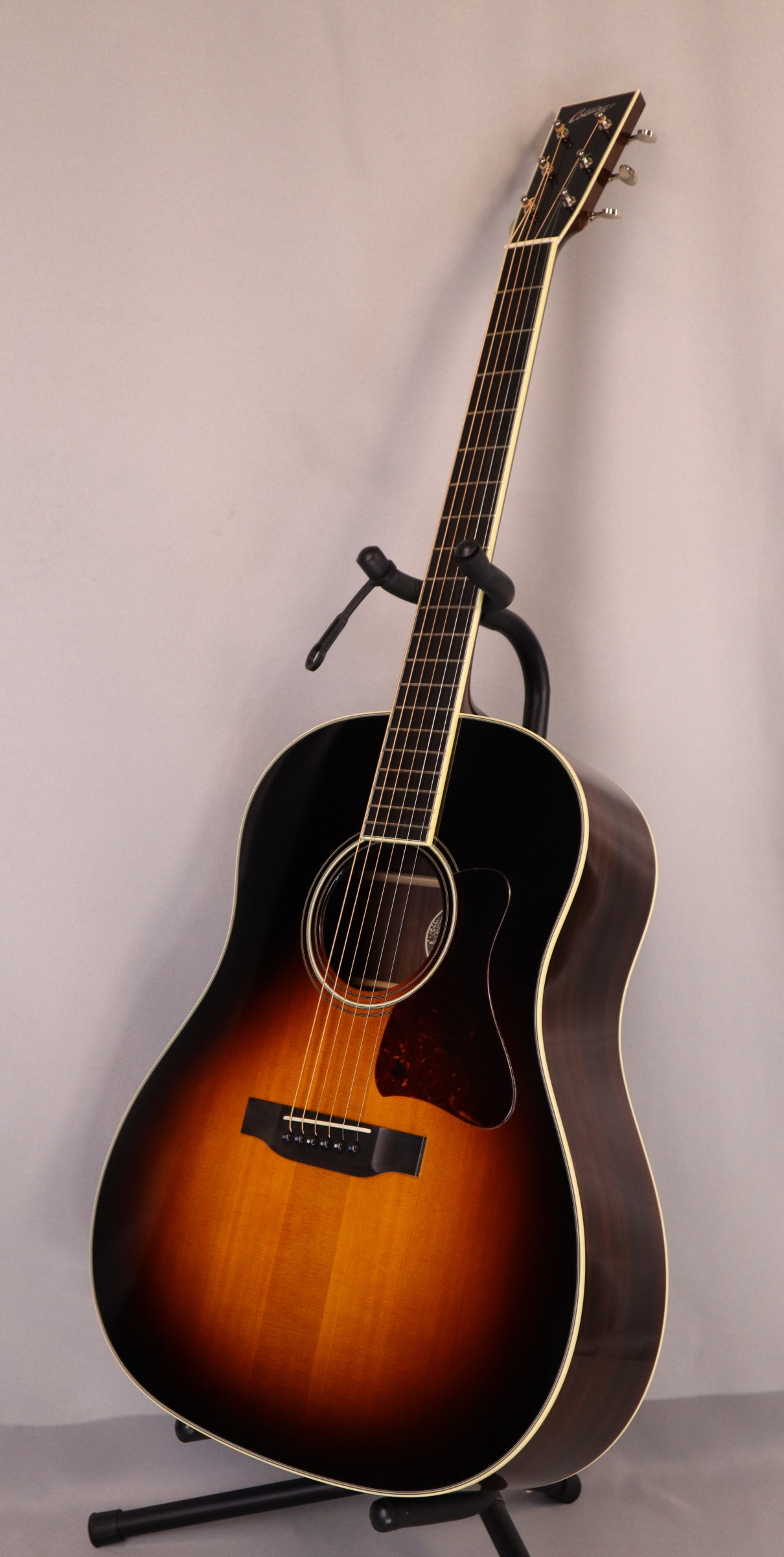 Collings CJ (Pre-Owned-2019) in excellent condition. Some light scratches on pickguard. This is a used guitar and being sold as such. Very Light scratches on guitar body.