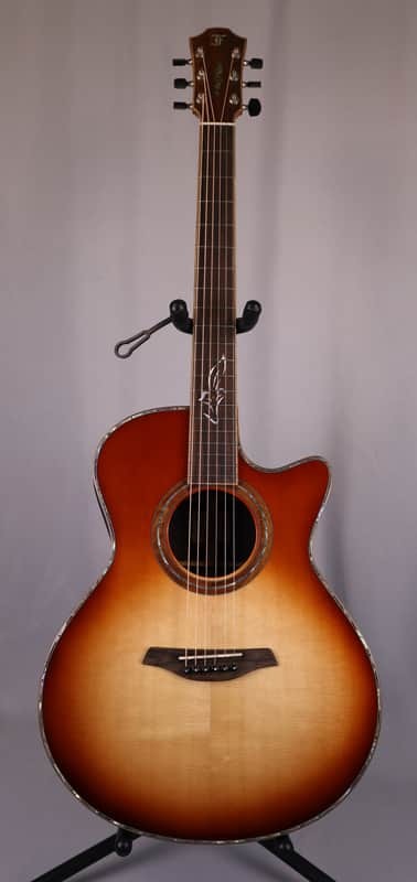 Furch Red MC, Sunburst Top (Masters Choice, with LR Baggs StagePro Anthem Pickup) ORIGINAL CNR NECK DESIGN