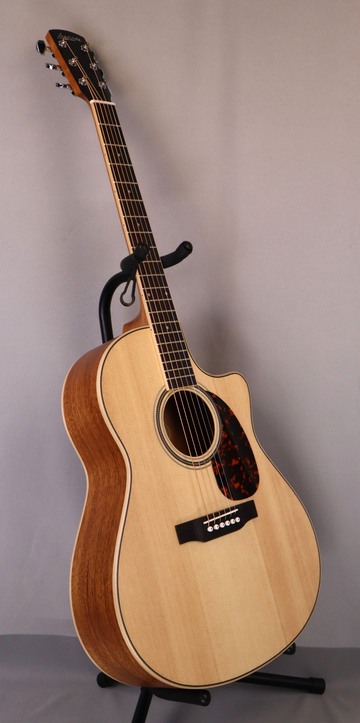 Larrivee LV-03-MH: L model with Cutaway.  Solid Sitka Spruce Top, Solid Mahogany back and sides.