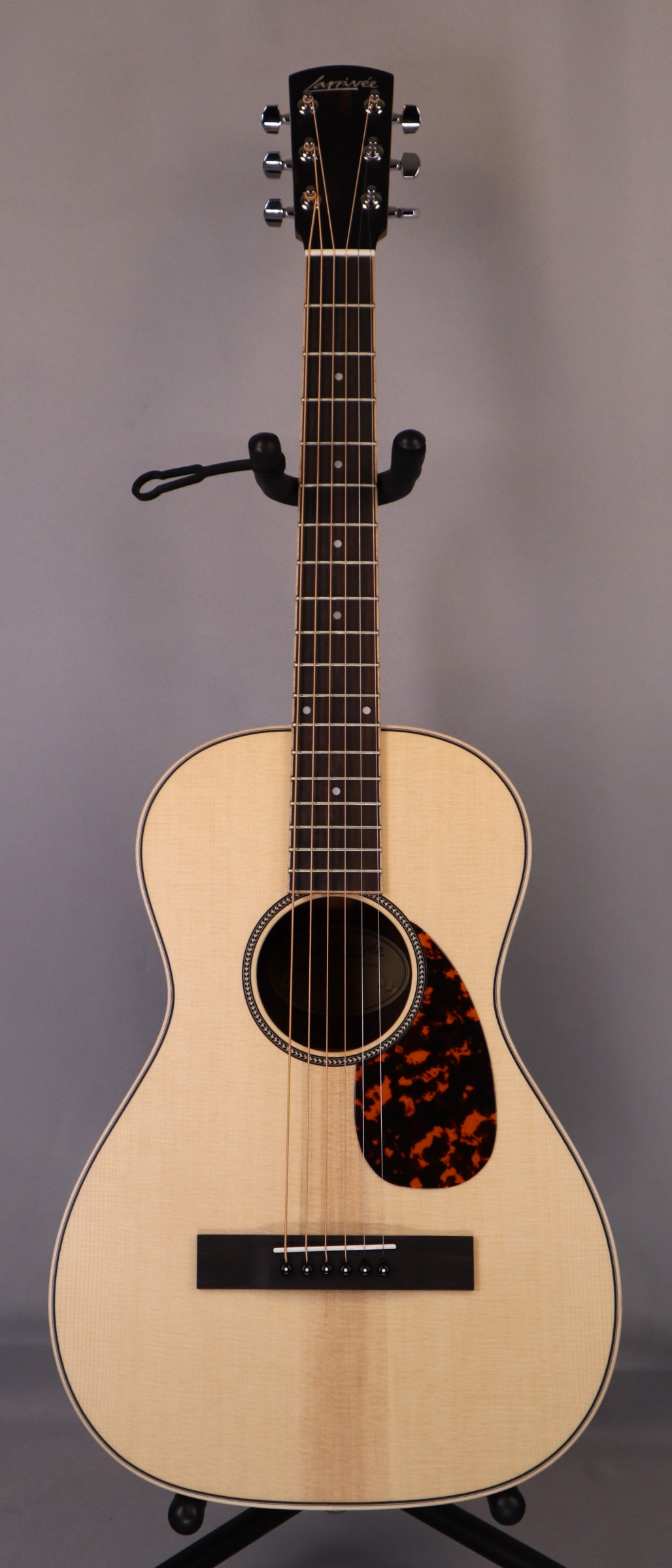 Larrivee P-03-RW: Larrivee Parlor guitar, Solid Sitka Spruce Top, Solid Indian Rosewood back and sides.