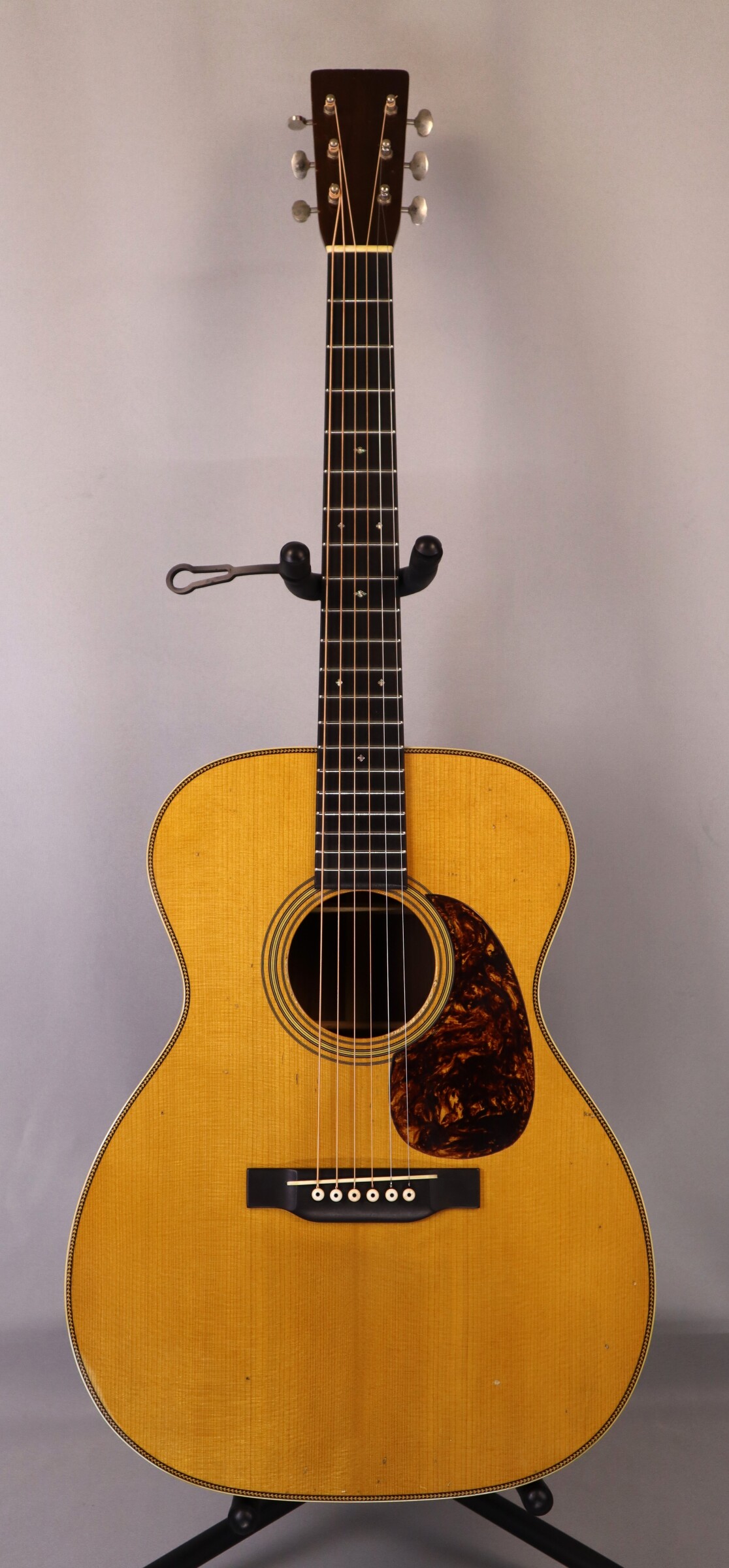 Pre-war Guitars Co. (Pre-owned) OOO-28 Adirondack Spruce Top, Granadillo back and sides.