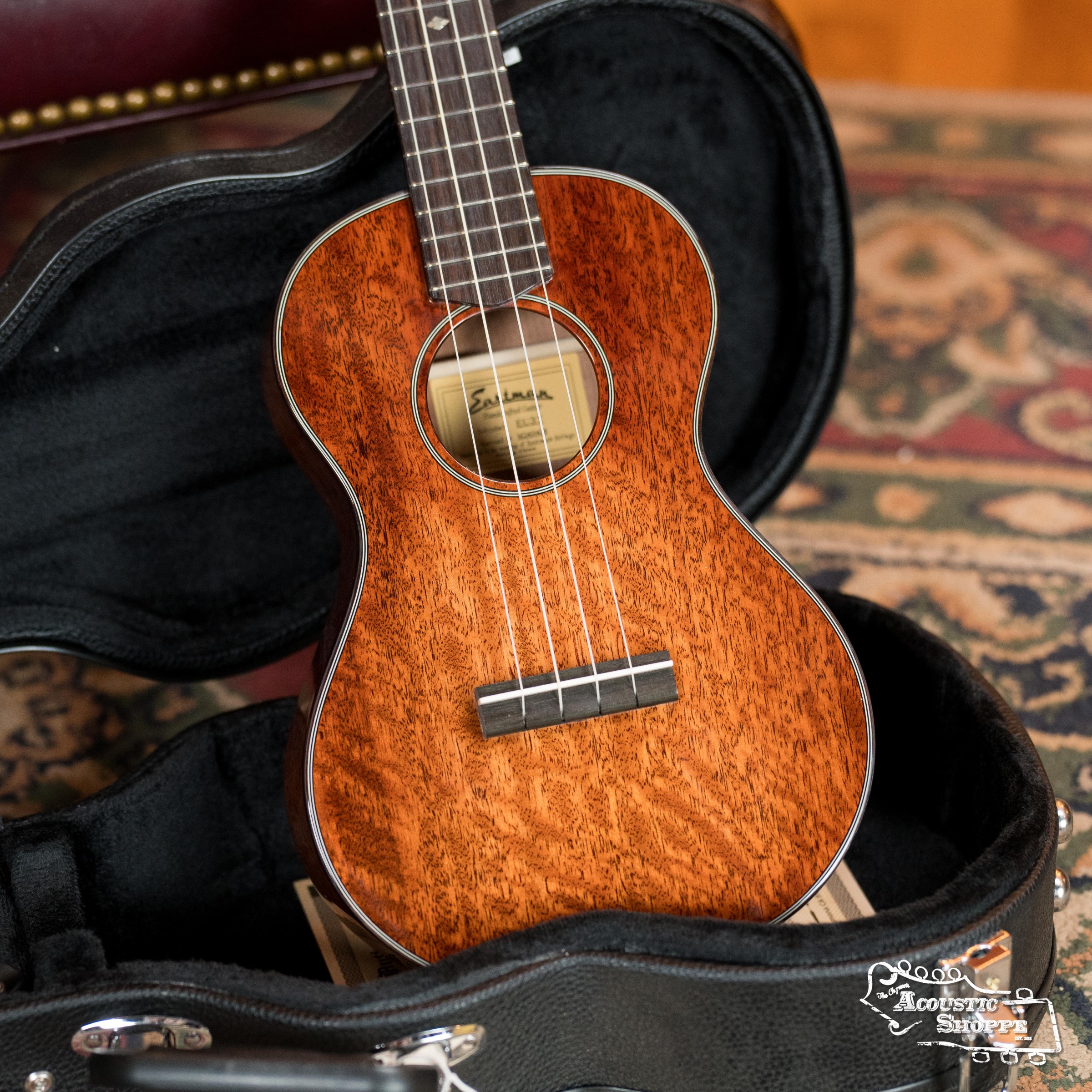 eastman-eu3-t-all-mahogany-tenor-ukulele-0426