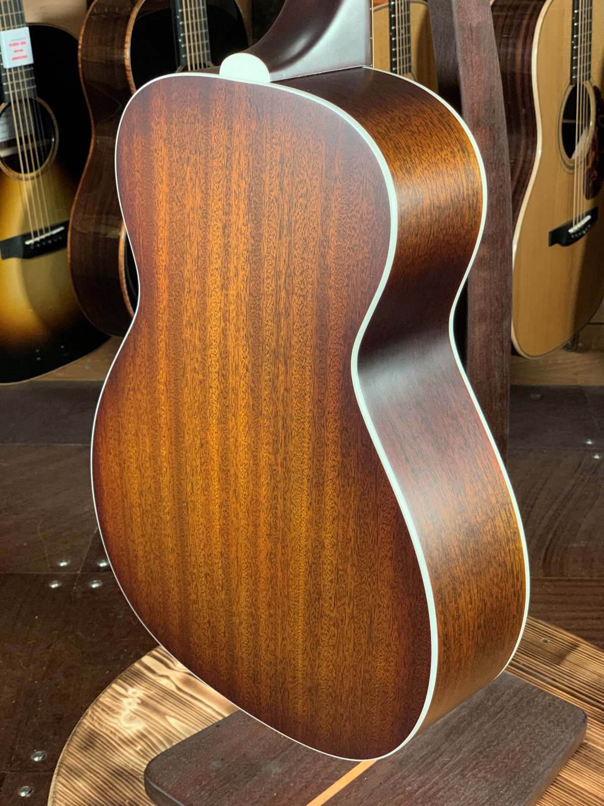 25E California Burst CAB Mahogany USA 