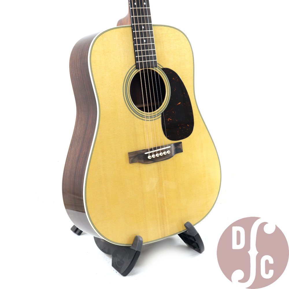 ギター Martin D 28 Martin D-28 Street Legend Acoustic Guitar - Custom Ink (2024