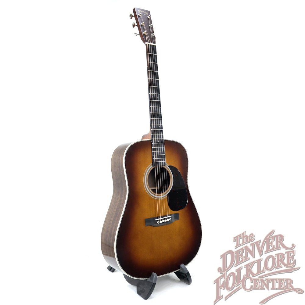 Martin_HD_28_Ambertone_Angle_F
