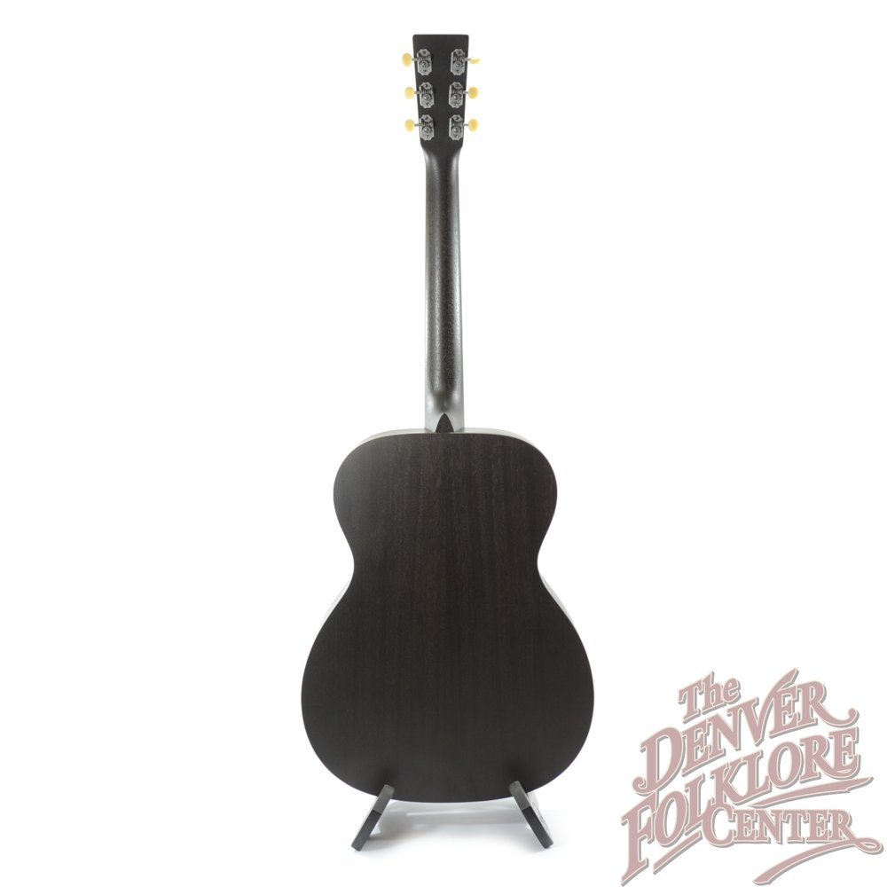 martin_000_17_black_smoke_back