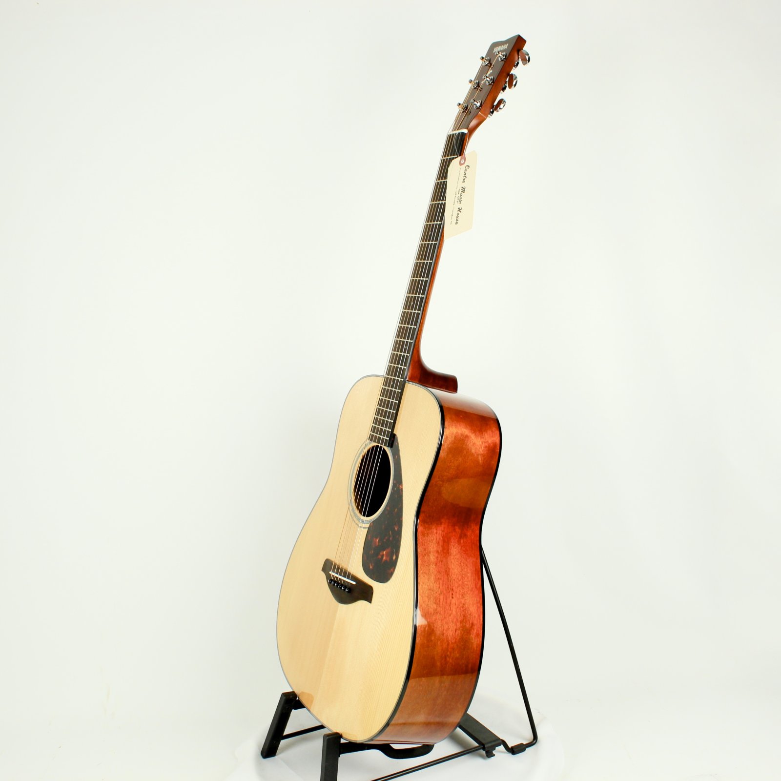 Yamaha FG700S Acoustic Guitar (USED)