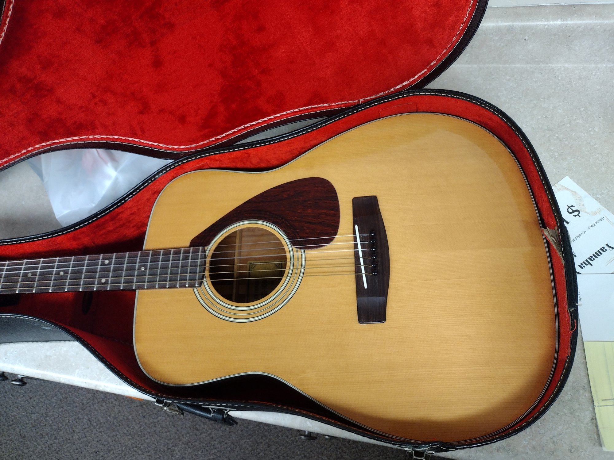 Vintage Yamaha FG-160 1973 Guitar with Original Case