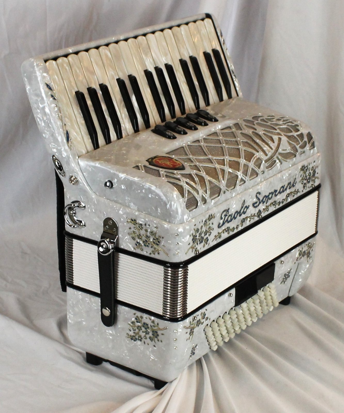 NEW Snow Lily Paolo Soprani Professionale Piano Accordion LMM 30 72