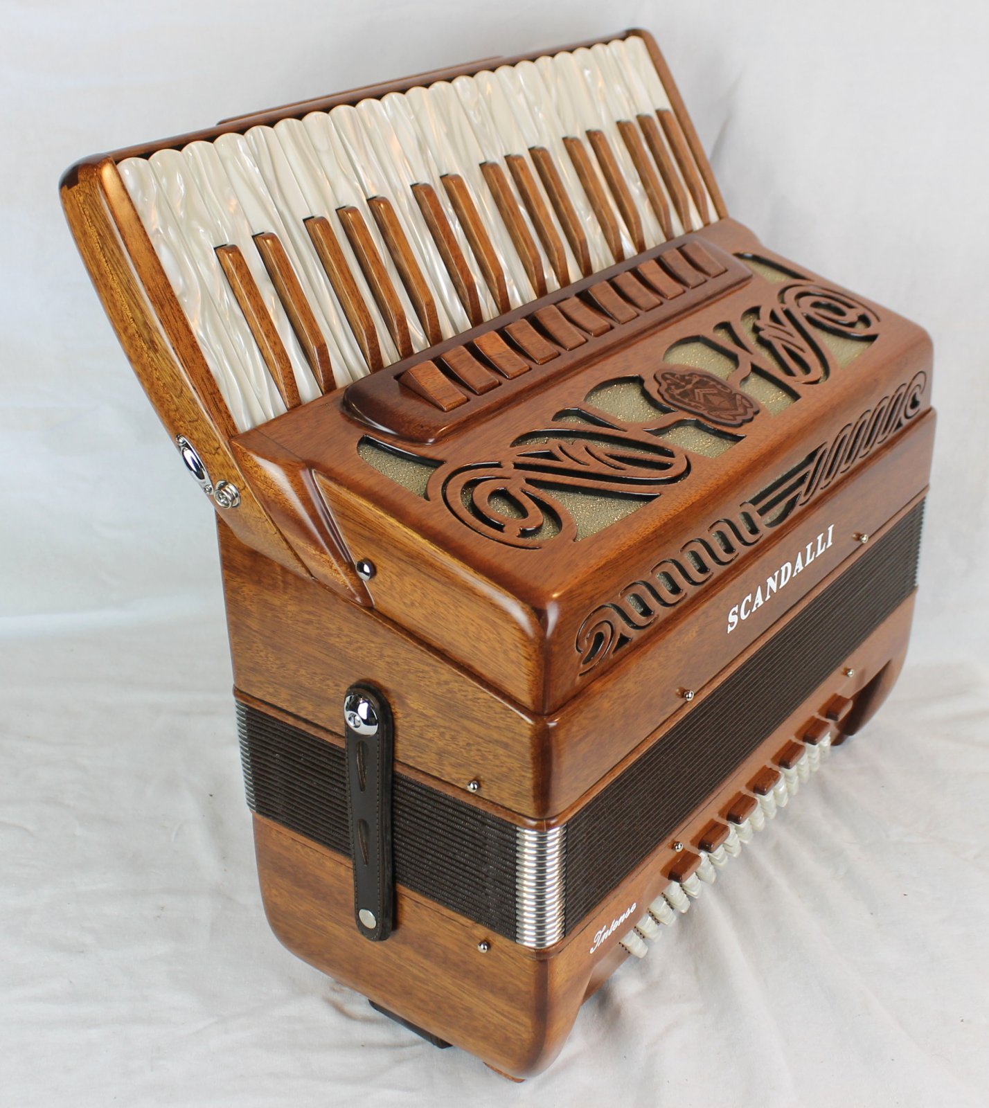 NEW Mahogany Scandalli Intense Piano Accordion LMMH 37 96