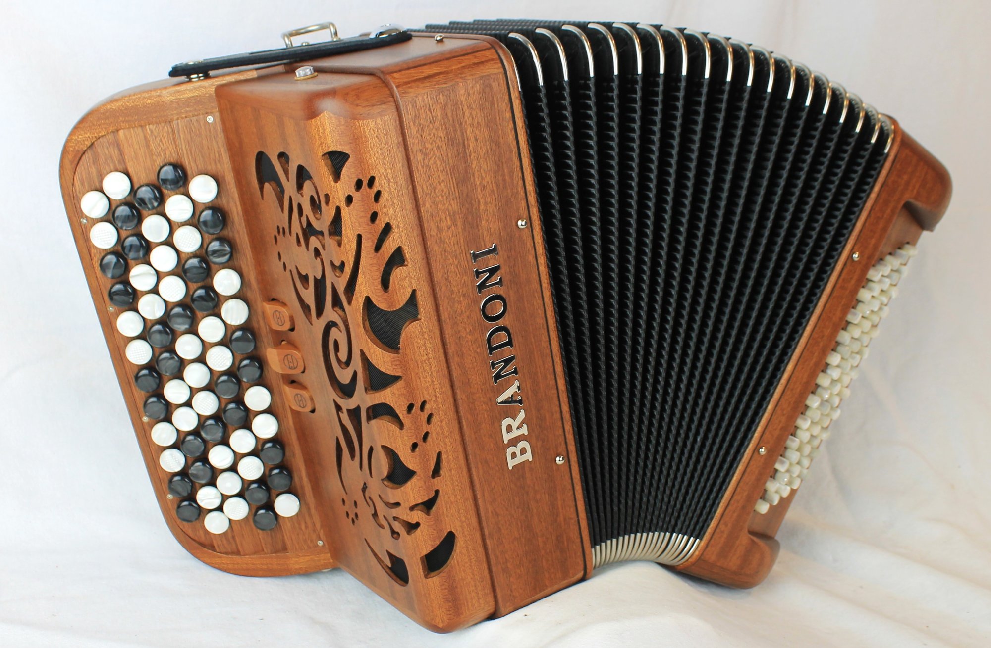 Brandoni Accordion Piccolo 高級アコーディオン お勧め Mod. Piccolo - Brandoni Accordions