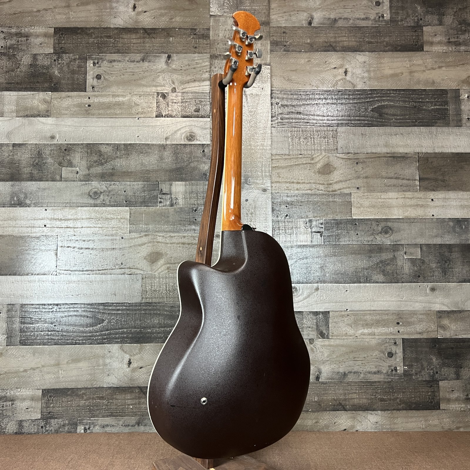 Ovation ULTRA Series NO.1527 エレアコ オベーション Ovation Ultra Series 1527 Made in Korea With Hard Case - YouTube