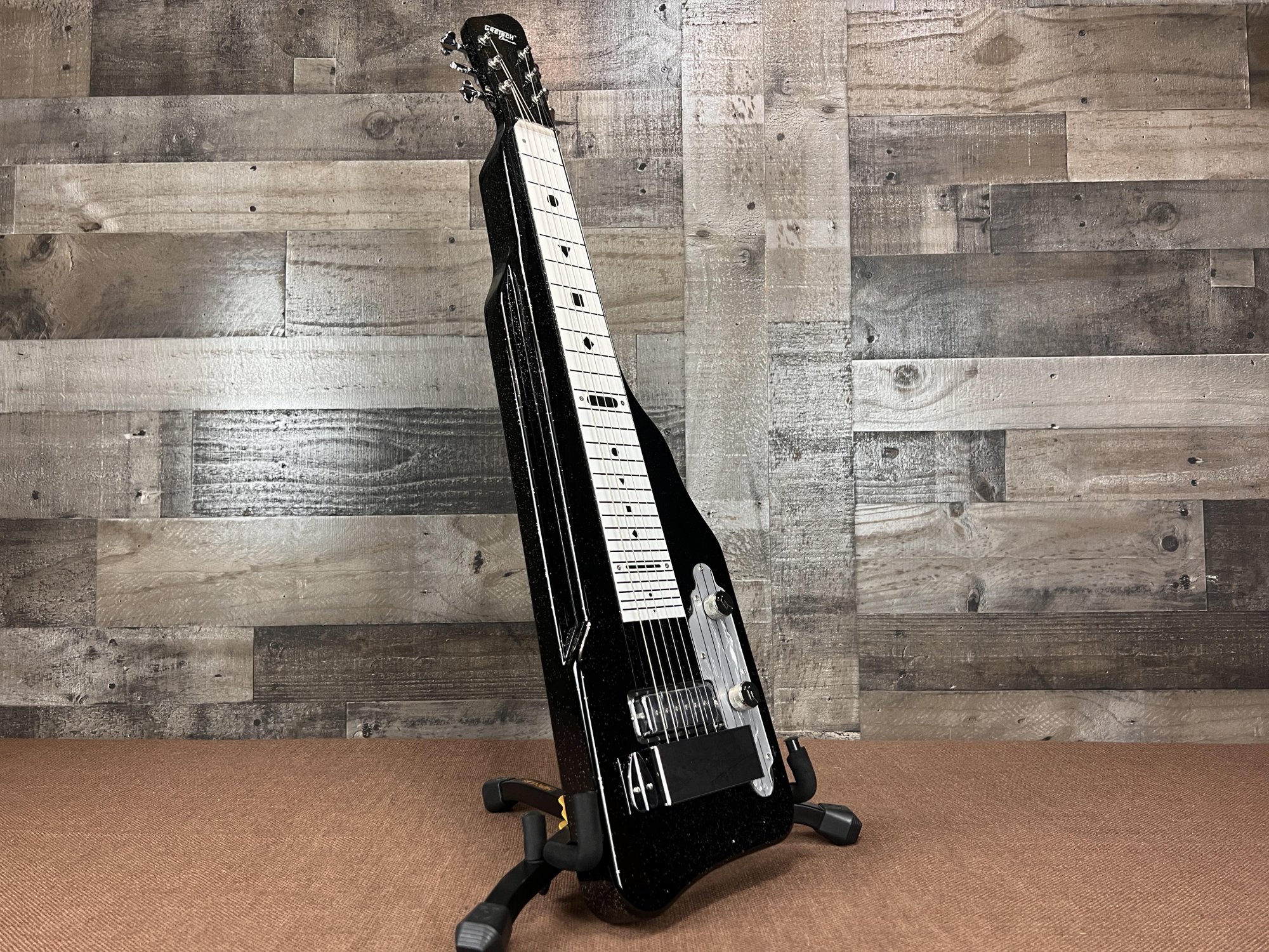 STEEL GUITARS & RESONATORS