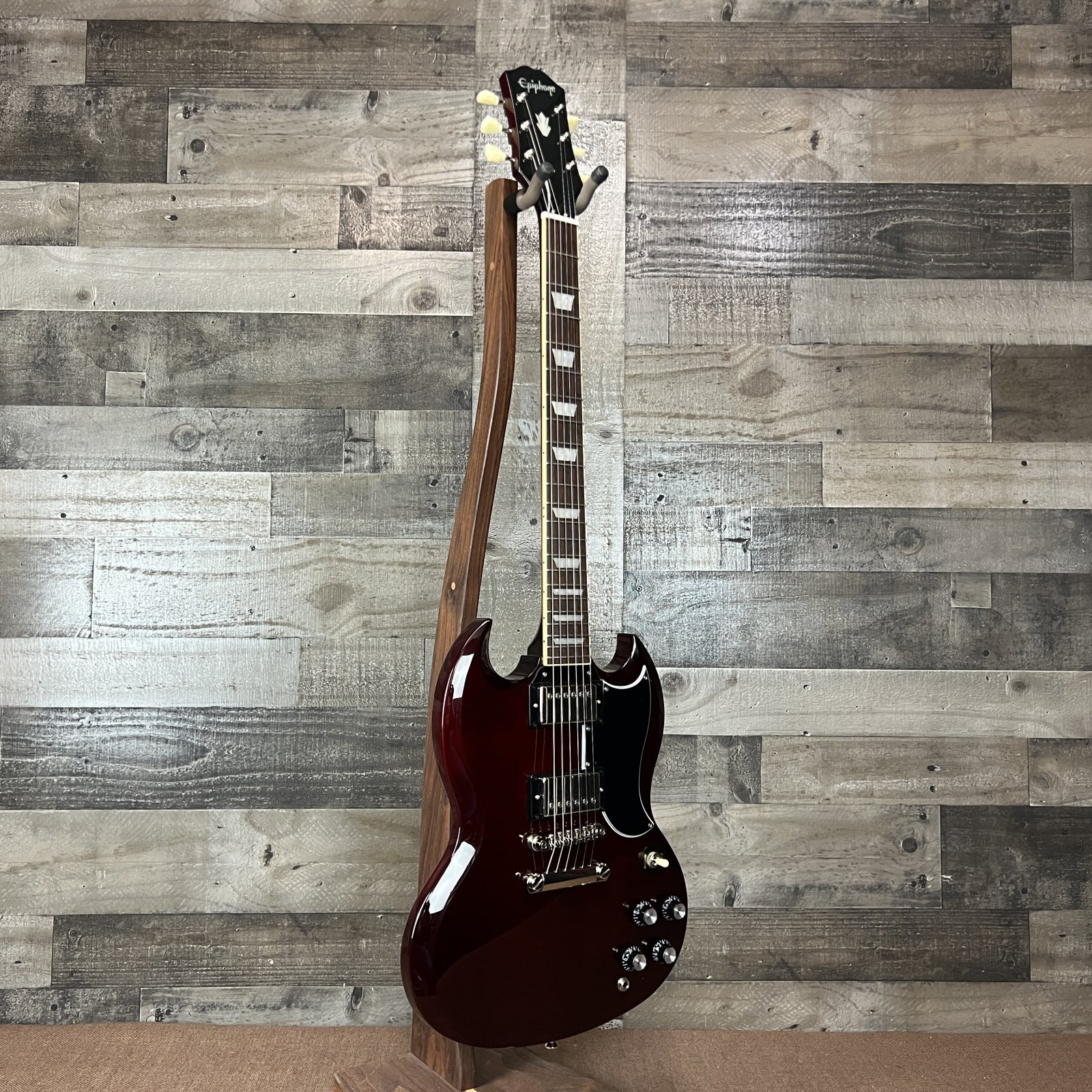 Epiphone SG Standard 60's - Dark Wine Red w/Premium Gig Bag