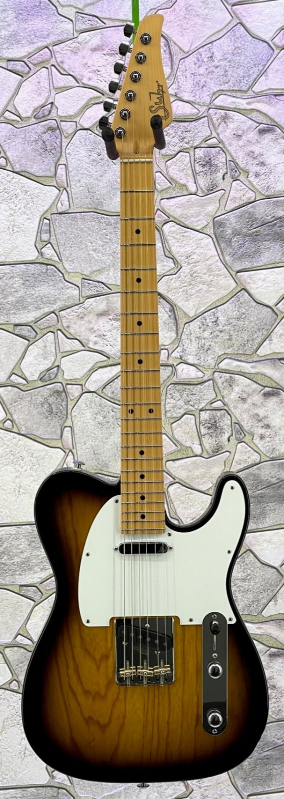 Suhr Classic T in 2 Tone Tobacco Burst with a Swamp Ash Body Maple Neck and  SS & SSCI Pickups Including a Hard Case