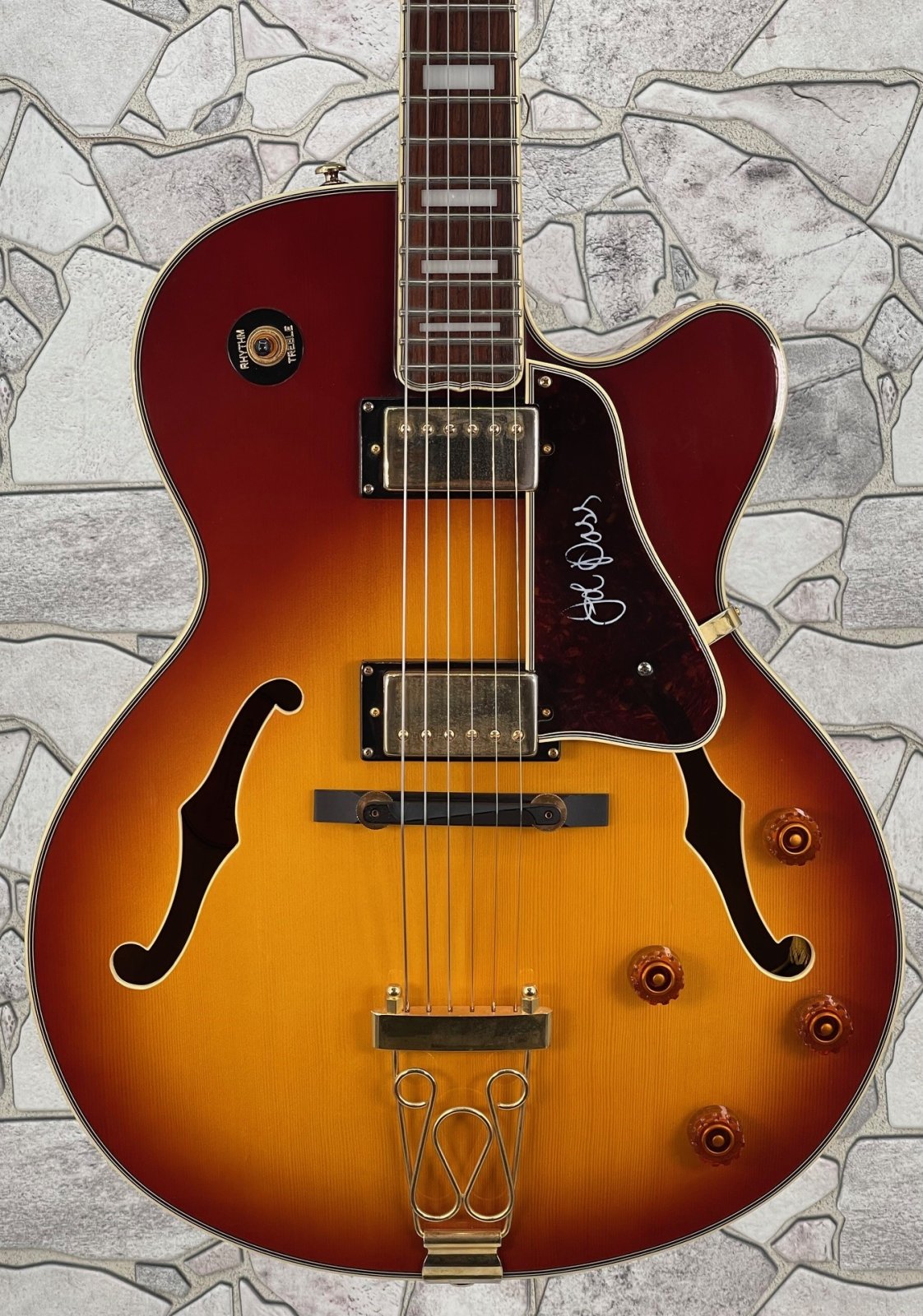 Epiphone Joe Pass Emperor II Signature Hollowbody Guitar in Excellent Condition