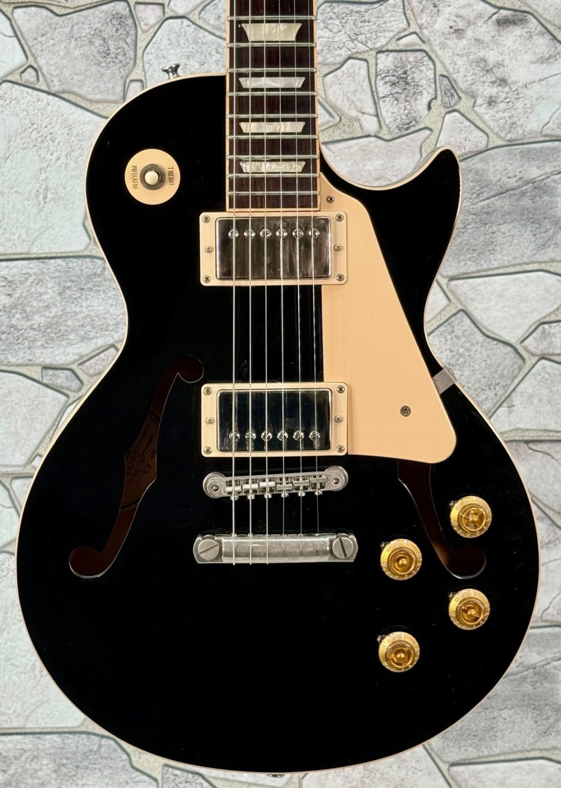 Gibson Les Paul ES Semi-Hollow Body Guitar in Very Good Condition