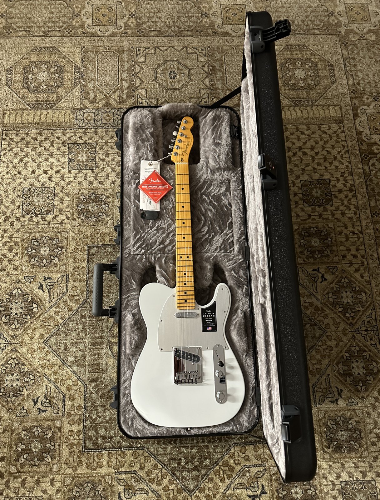 Fender American Ultra II Telecaster in Avalanche w/ Maple