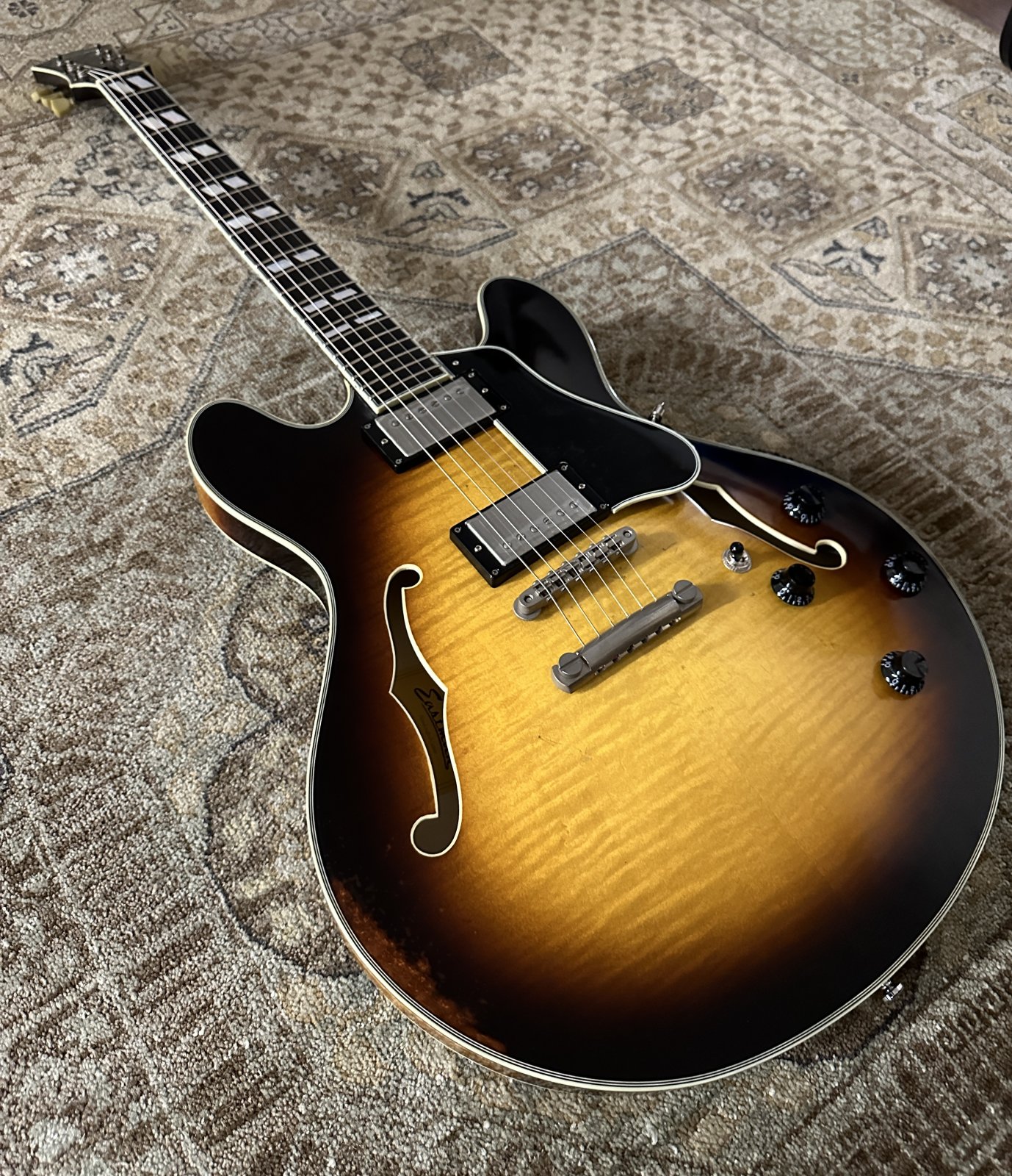 Eastman T59/V-SB Deluxe Thinline Electric Antique Sunburst w/ Hard