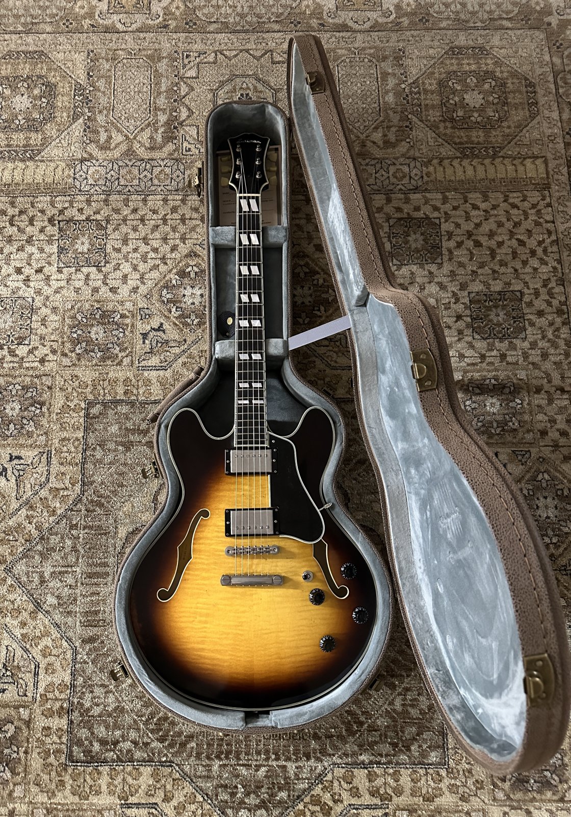 Eastman T59/V-SB Deluxe Thinline Electric Antique Sunburst w/ Hard