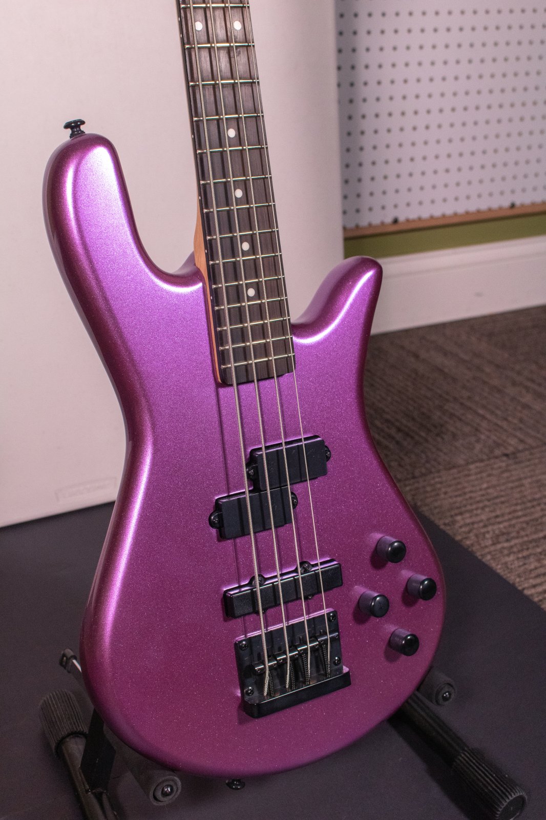 Spector Performer 4 Electric Bass Guitar - Metallic Purple