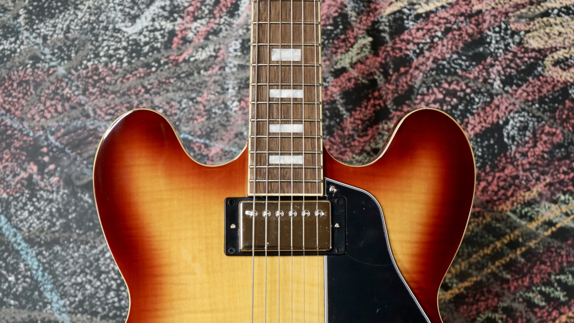 Epiphone ES-335 Figured Raspberry Tea Burst