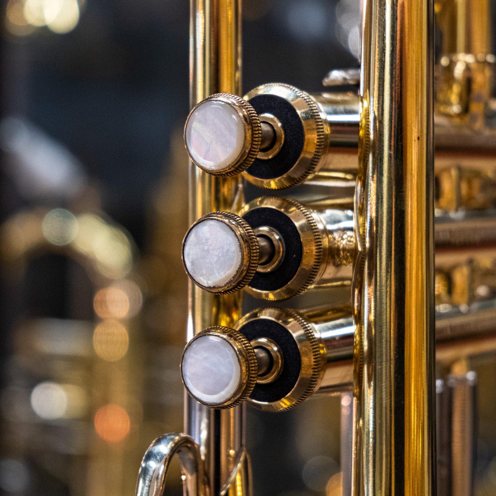 V.Bach stradivarius C180L 229 25H トランペット Bach C180L 229/25H/SP シルバープレート仕上げ C トランペット