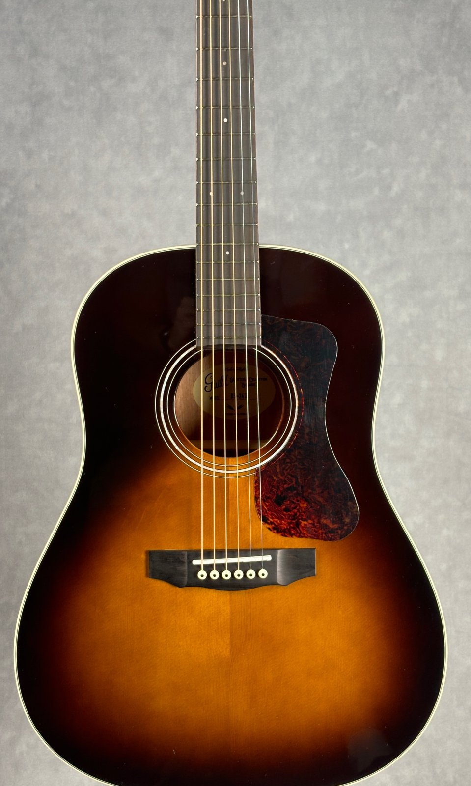 Guild DS-240 Memoir Series Slope Shoulder D - 614252347426