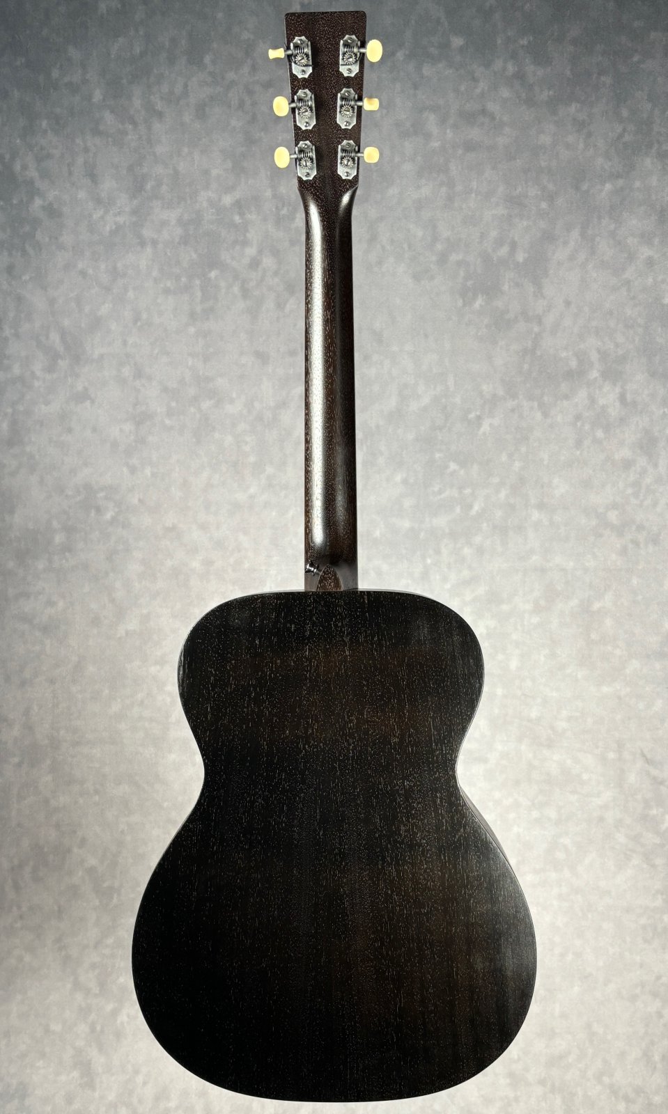 Martin 000-17E Black Smoke