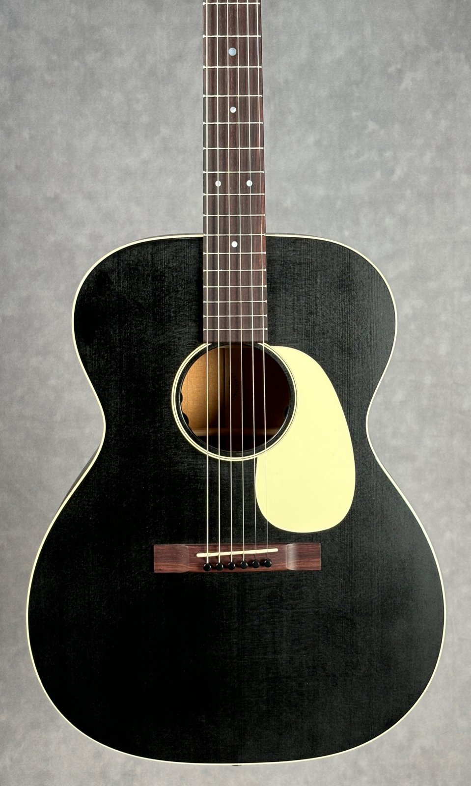 Martin 000-17E Black Smoke