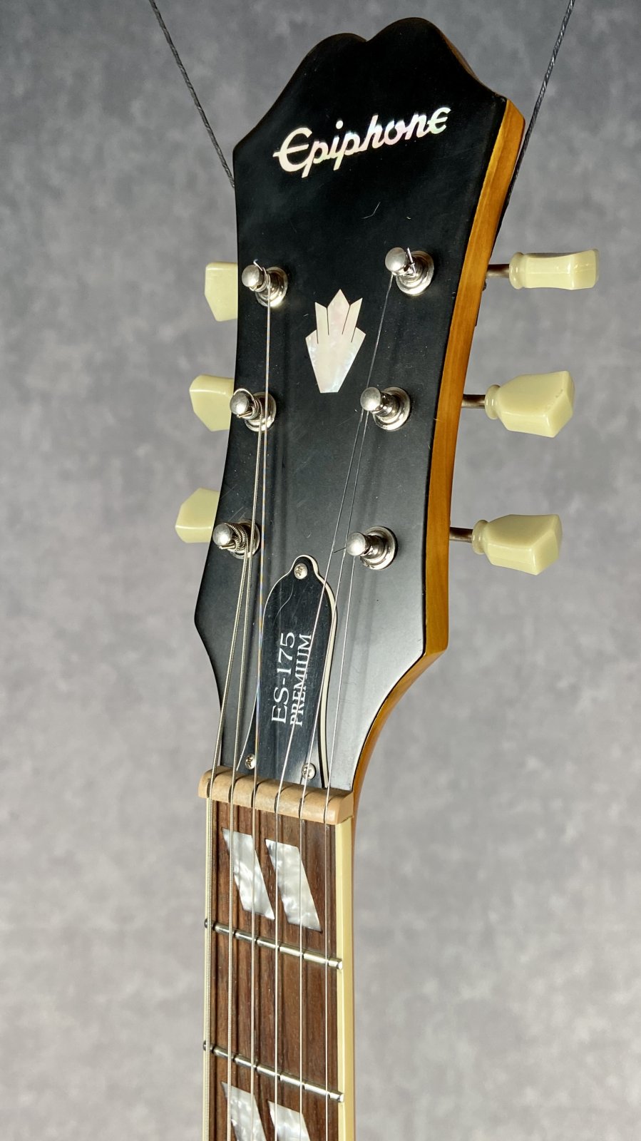 エピフォン　ES-175 PREMIUM 2014 パーツ Epiphone ES 175 Premium 2014 Black Guitar For Sale Vintage