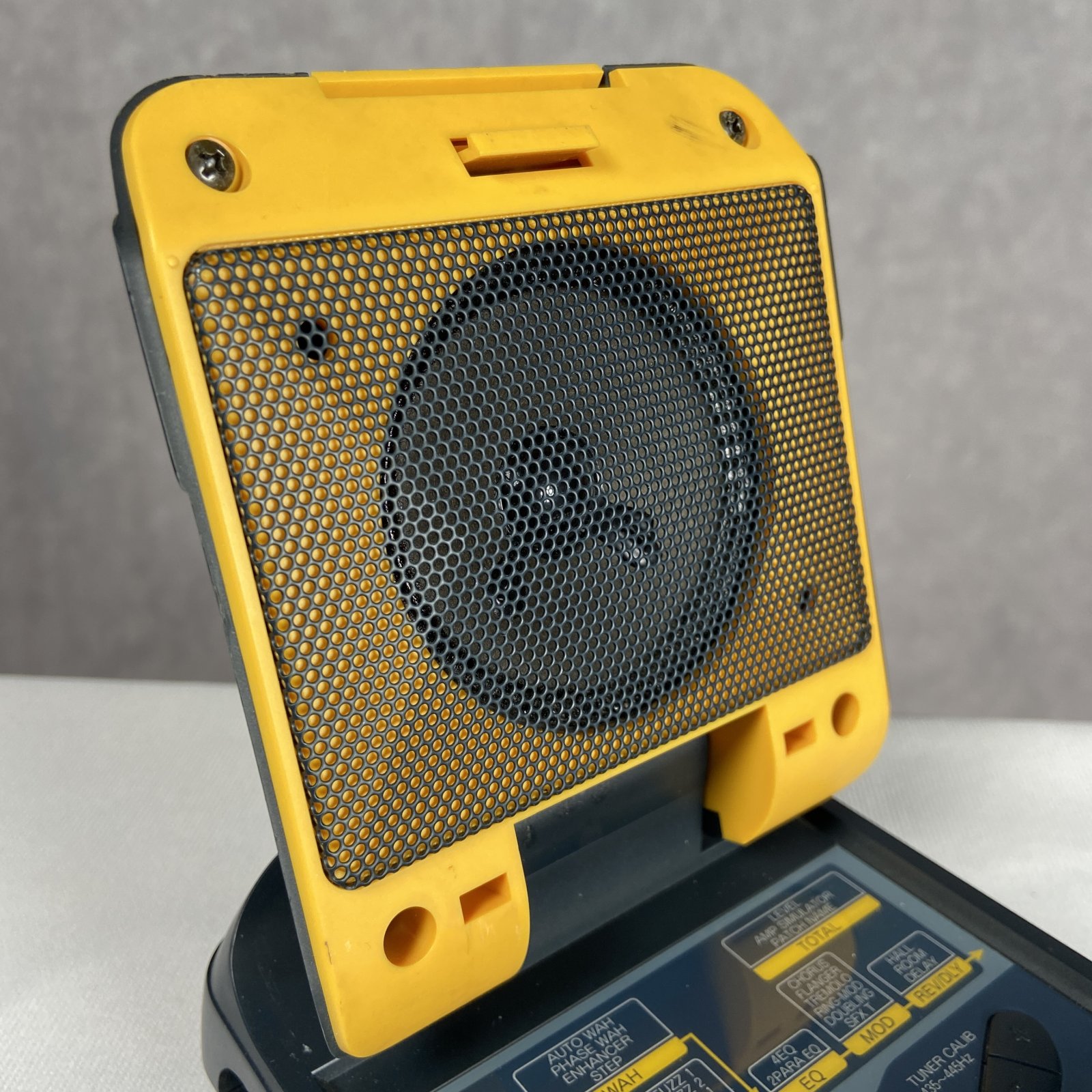 Used Zoom 7010 Zoom Fire Portable Multi-Effect with Speaker