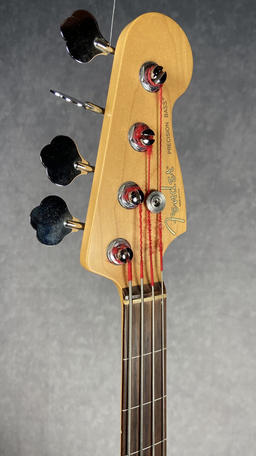 1997 Fender American Standard Precision Bass Fretless - 3