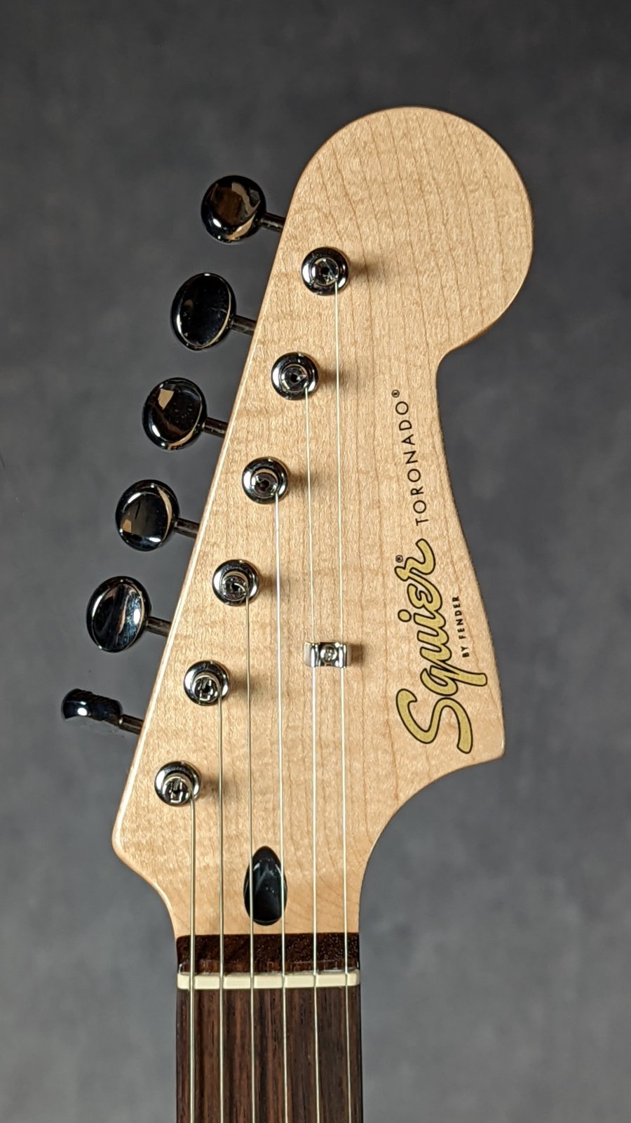 【美品】SQUIER Paranormal Toronado Parchment 美品】SQUIER Paranormal Toronado Parchment Amazon | Squier