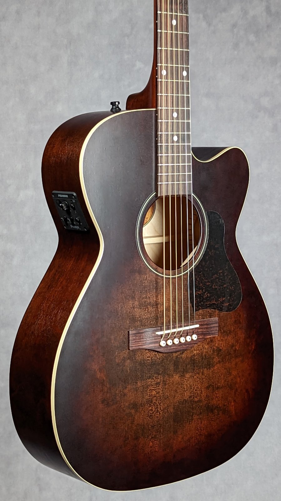 Art & Lutherie Legacy Bourbon Burst CW Presys II