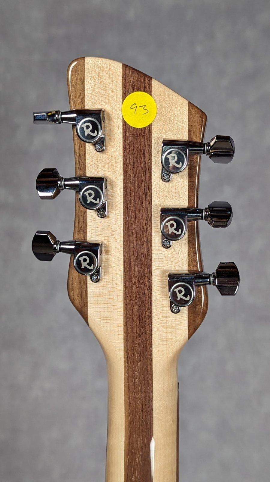 Rickenbacker 330, Maple Glo