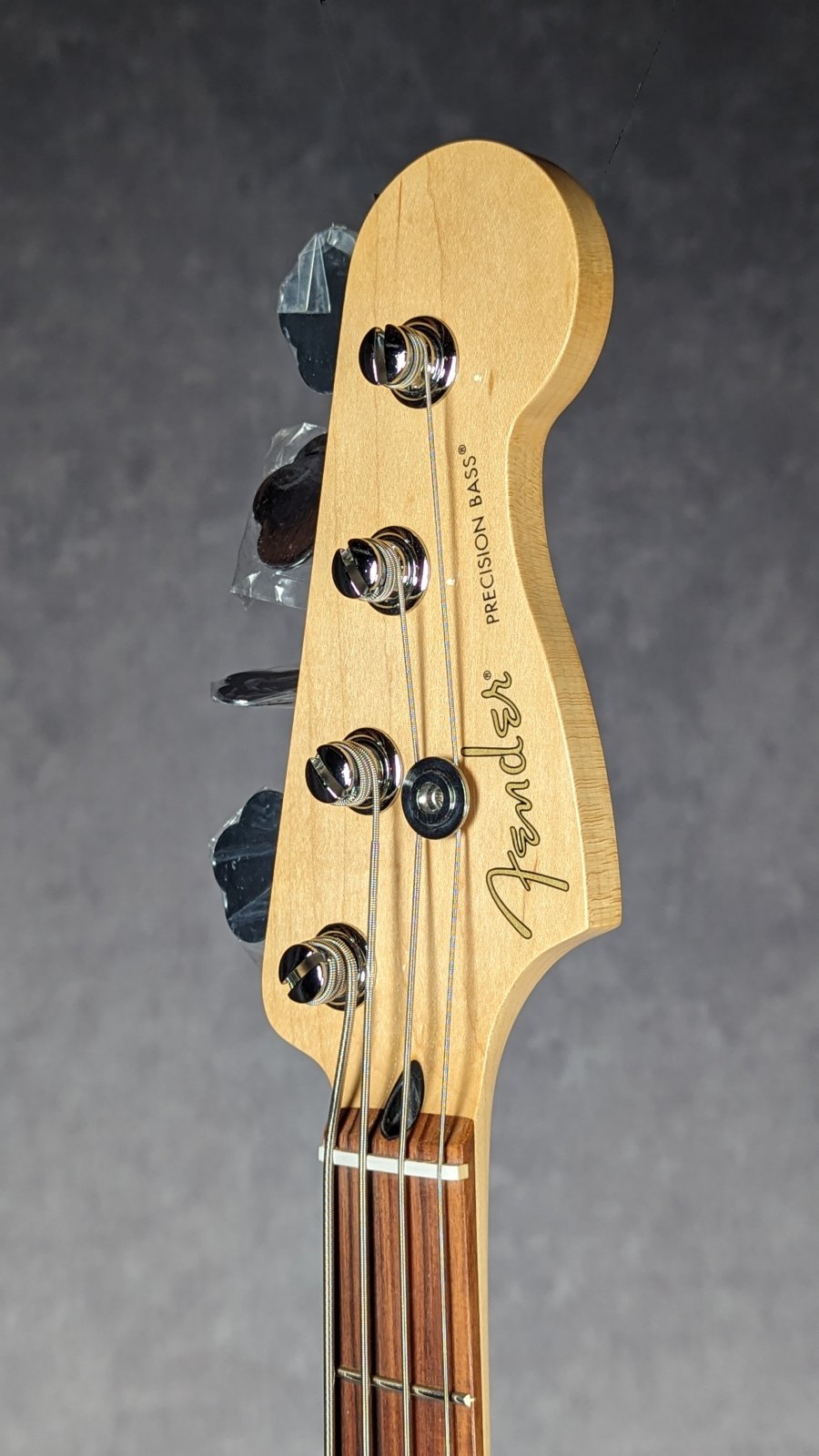 Fender Player Precision Bass - Pau Ferro - 885978911066