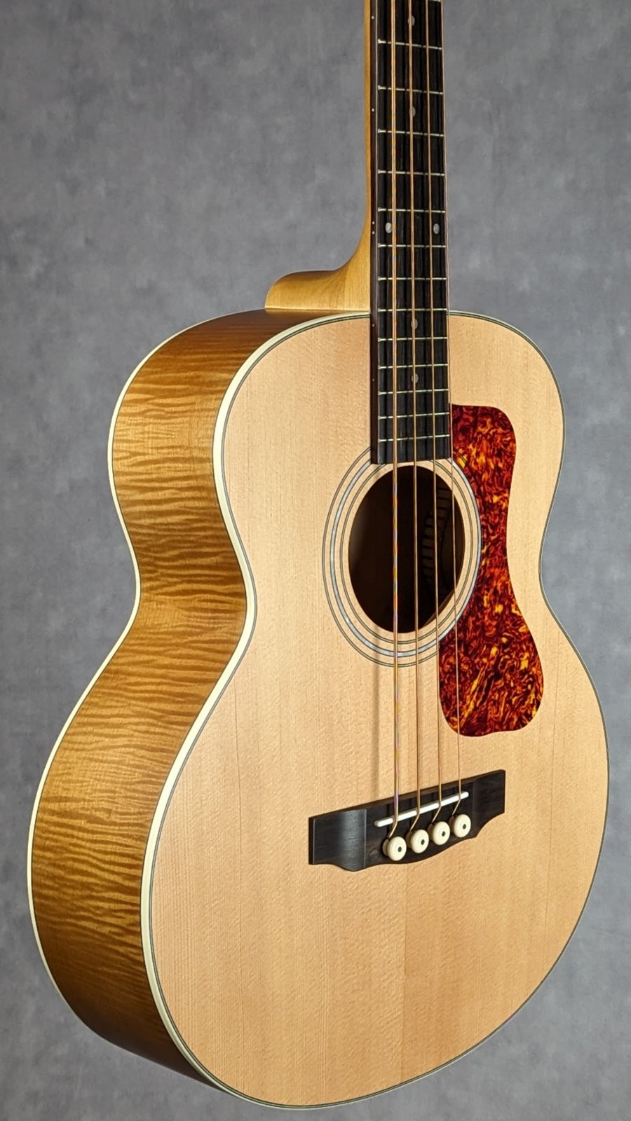 Guild Jumbo Junior Bass - Flame Maple - 614252348157